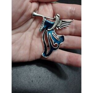 **Final Sale** Vintage silver tone angel brooch